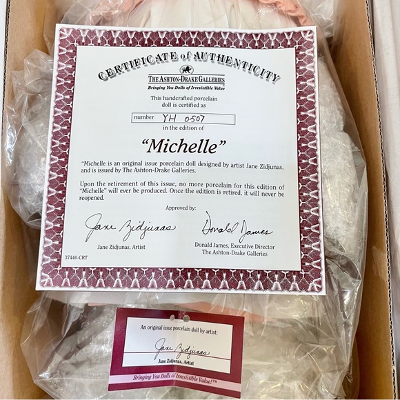 Rare NIB Ashton-Drake Galleries Porcelain Doll Michelle - Picture 2 of 8